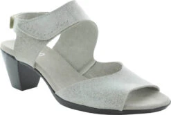 Munro Fabiana 9 Munro Fabiana -Footwear Store munro womens fabiana silver metallic nubuck m472276 65051.1518827976
