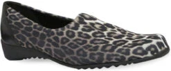 Munro Traveler -Footwear Store munro womens traveler leopard stretch fabric m741607 82335.1604688847