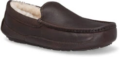 UGG Men's Ascot Leather -Footwear Store ugg men ascot china tea leather 5379 ctea 72753.1696284377